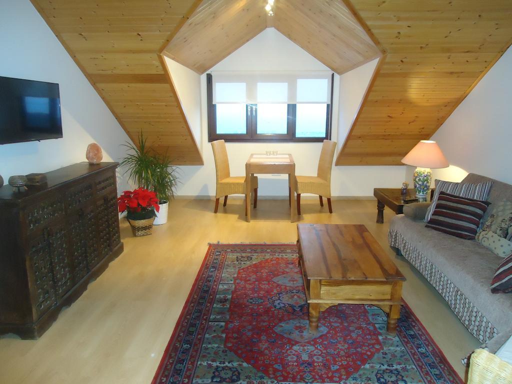 Petralona Apartment Agios Athanasios Esterno foto