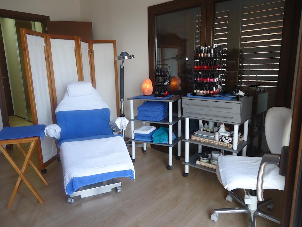 Petralona Apartment Agios Athanasios Esterno foto