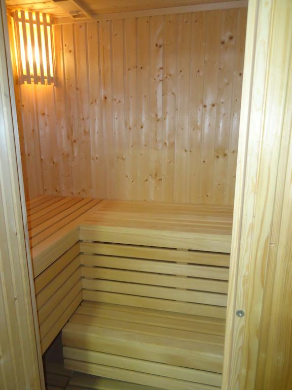 Petralona Apartment Agios Athanasios Esterno foto