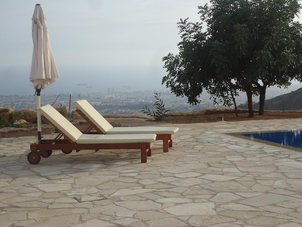 Petralona Apartment Agios Athanasios Esterno foto