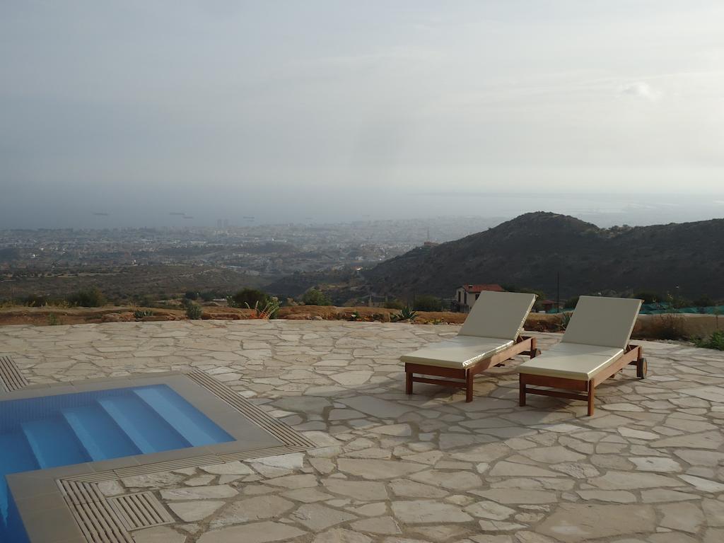 Petralona Apartment Agios Athanasios Esterno foto